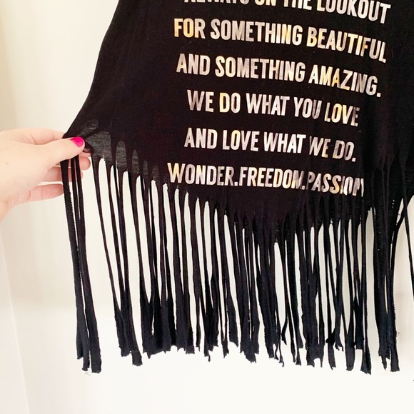 Women’s GUESS Top - Picture 4 of 4